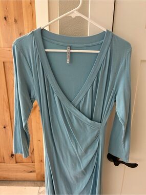 Like New Made in USA Organic Cotton Bamboo Blue Canoe Blue Wrap Dress, M